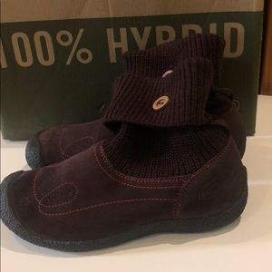 Keen knit boots in brown